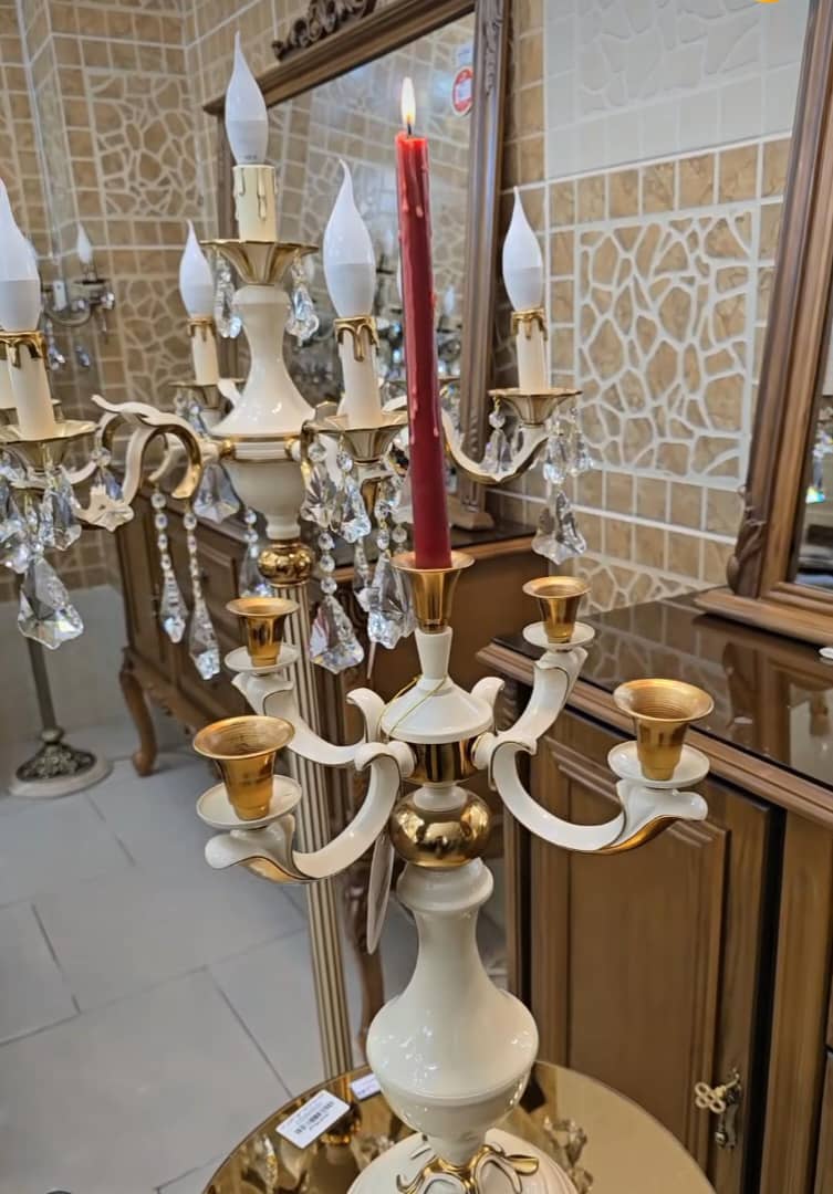 فروشگاه لوستر و کریستال آقای چشمگیر در خوی